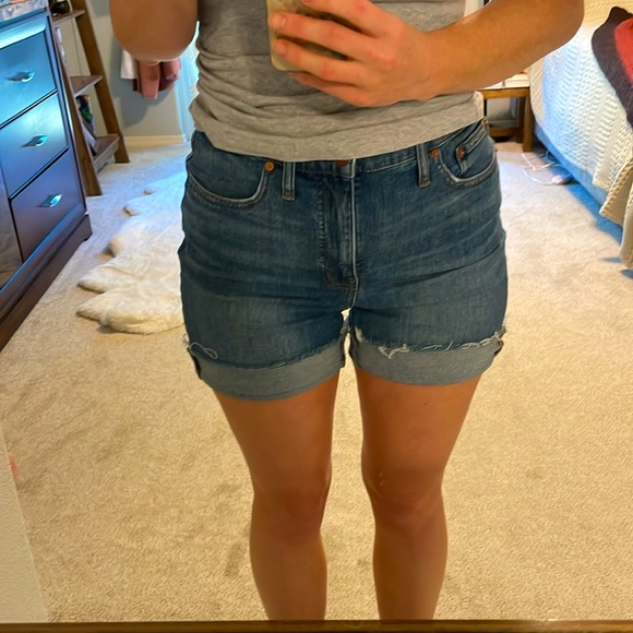 Madewell High Rise Mid Length Denim Shorts Size 29. - Picture 2 of 8